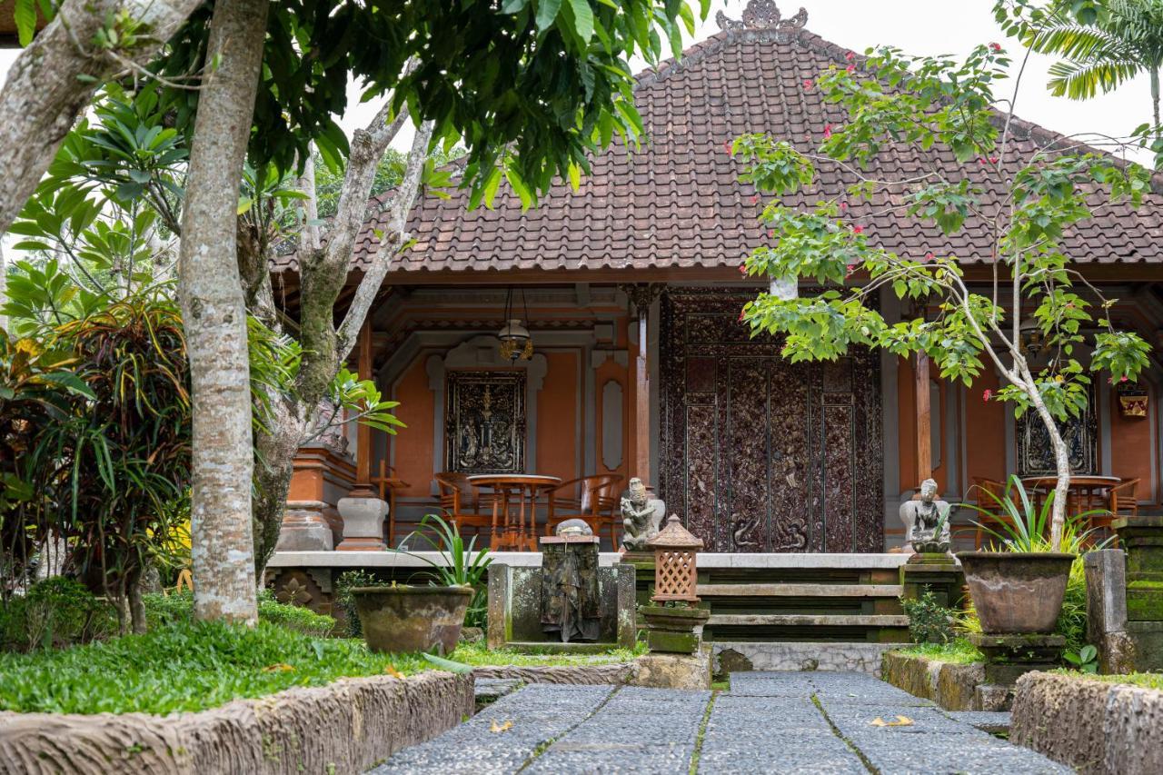 Puri Saraswati Dijiwa Ubud Buitenkant foto