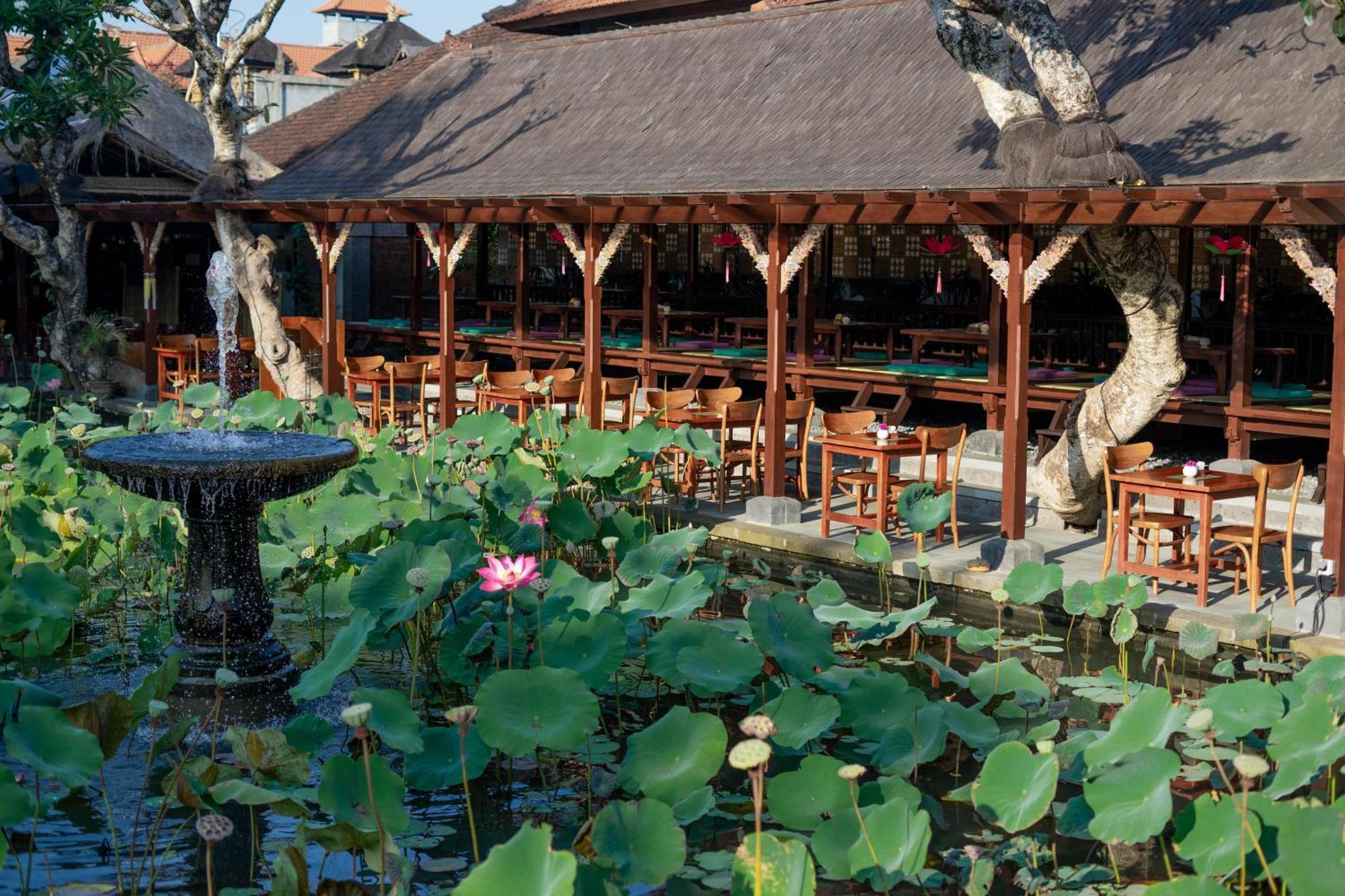 Puri Saraswati Dijiwa Ubud Buitenkant foto